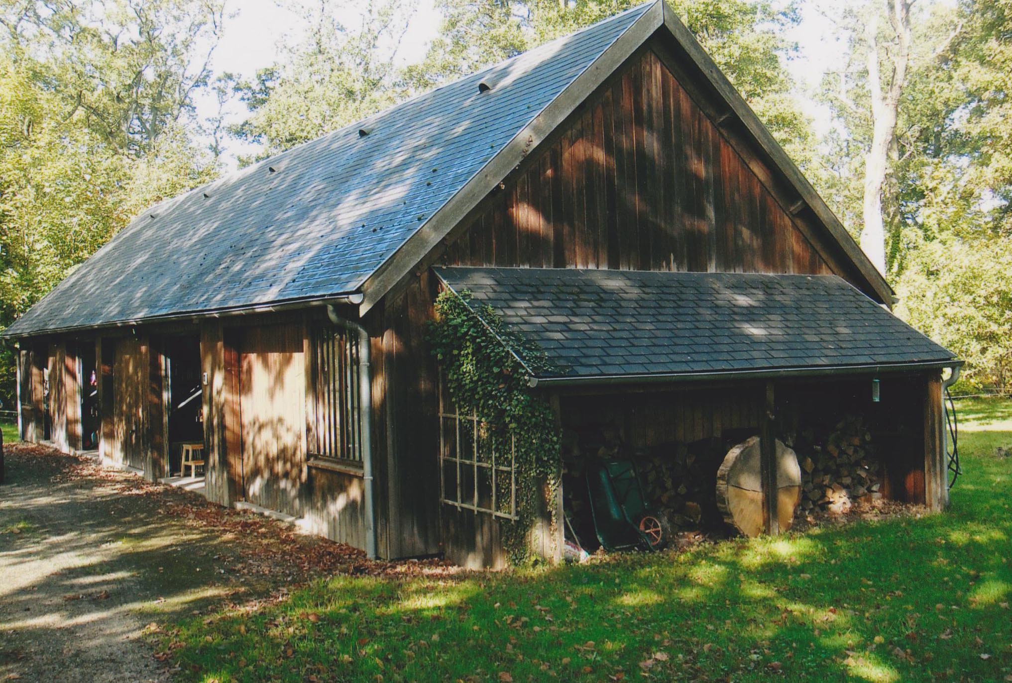 Garage en cèdre rouge